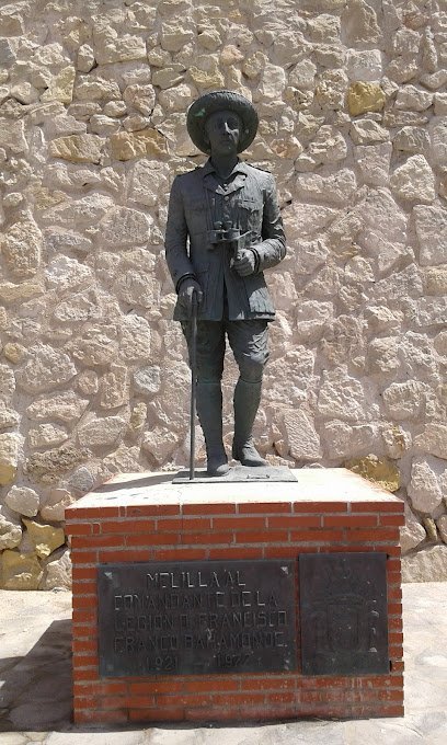 Paseo de la Dársena Pesquera en Melilla