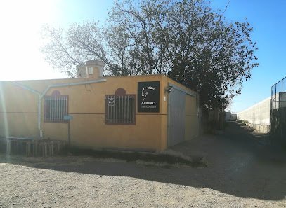 ALBERO CENTRO ECUESTRE en La Cañada